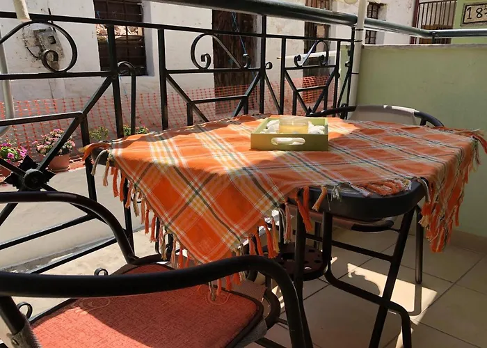 House Gabridora * Kallirákhi